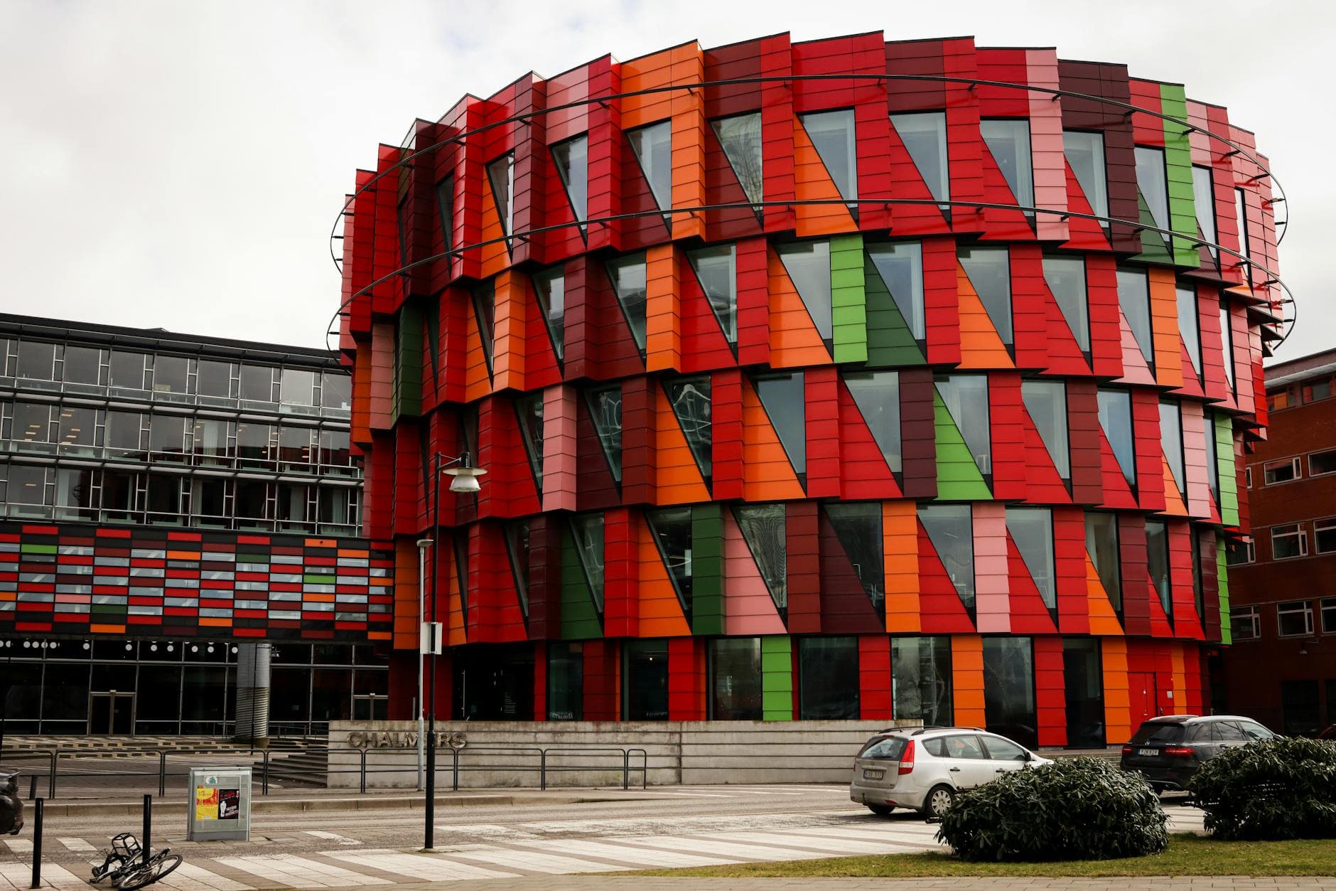 Kommende bygningsreglement stiller skærpede krav til solceller og energistyring i større bygninger