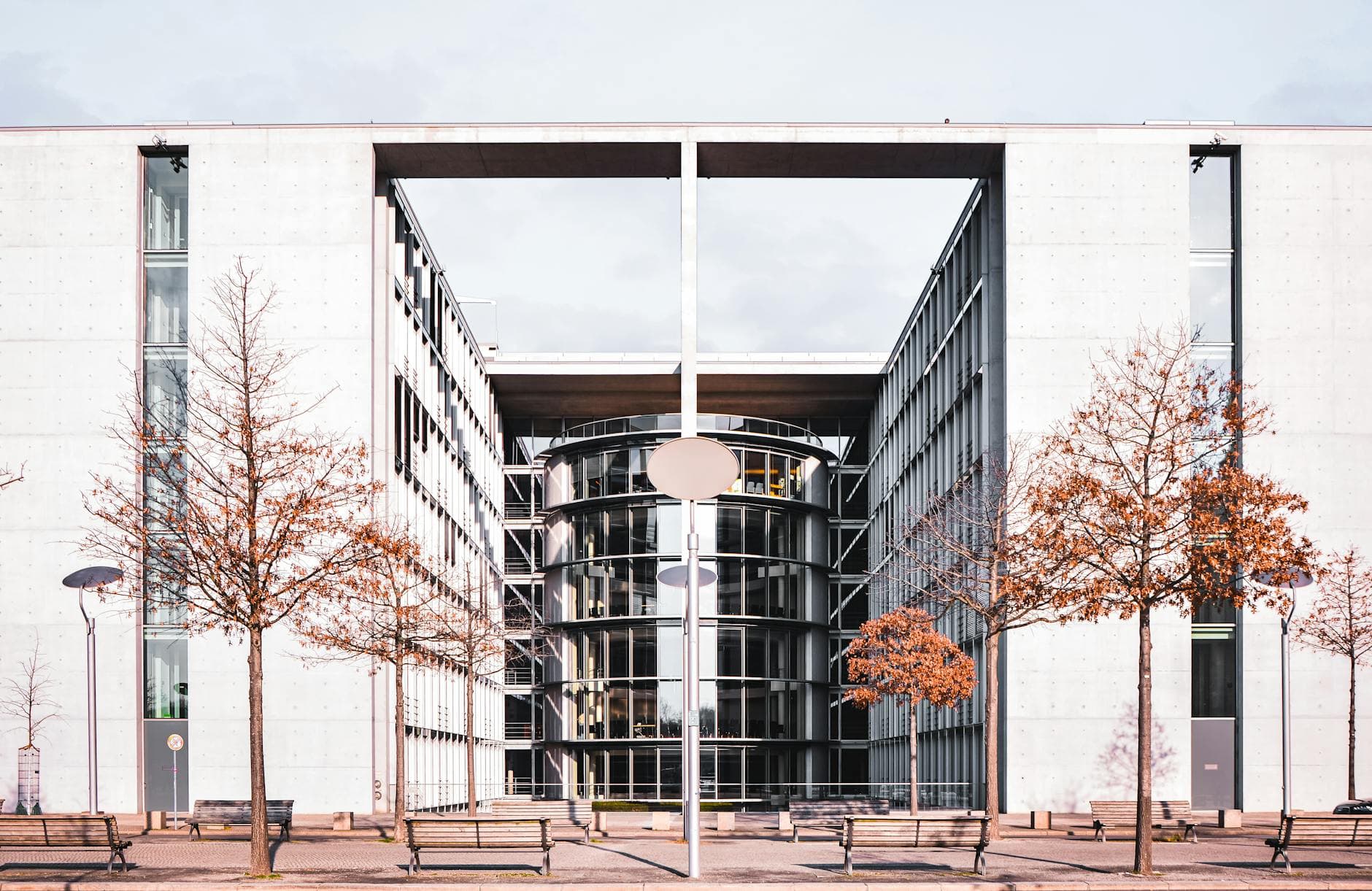 Den digitale stat styrkes Obligatorisk selvbetjening og skærpet infrastrukturlov